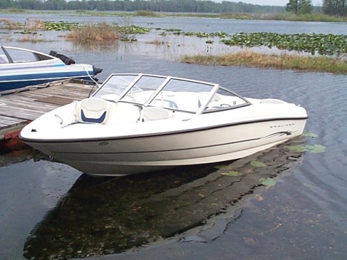 My New Toy .... 2005 Bayliner 175.
