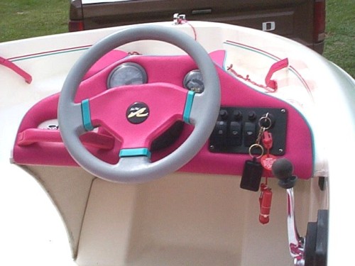 Pink Everywhere !
1/4 Turn Steering !