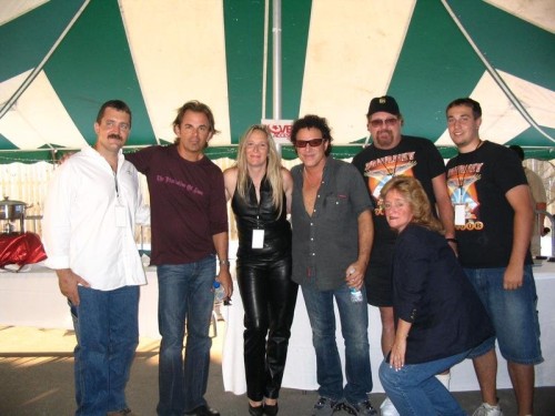 Meeting Journey Before The Concert.


I Look Like A Chipmonk !